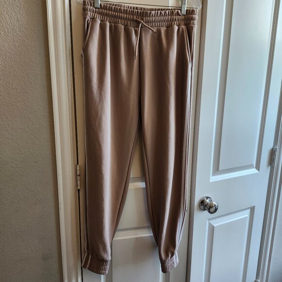 AQ SPORT Women's Extra Large Tan w/ white Stripes, Jogger Pants - Picture 2 of 9